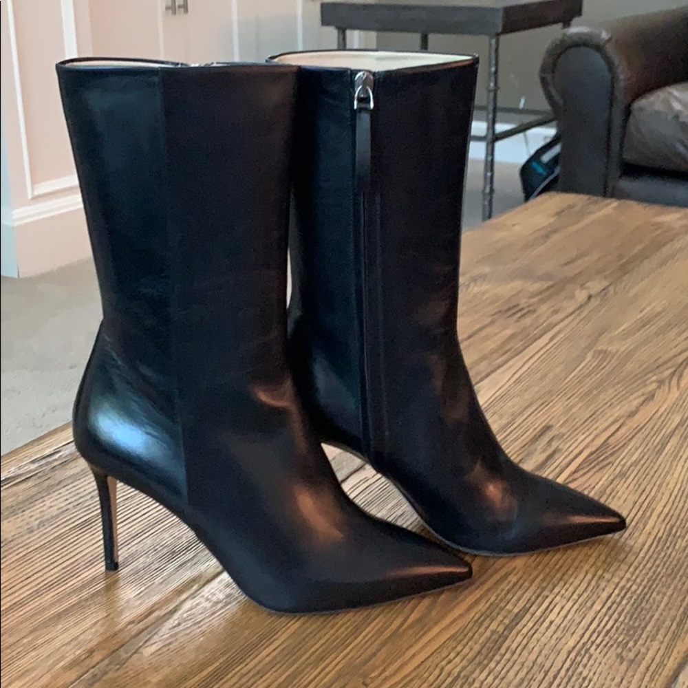(NIB) Theory midi boots (Klomo Goat) black leather, size 9.